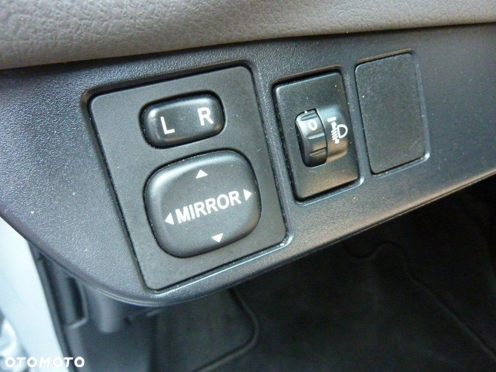 Toyota Yaris - 34