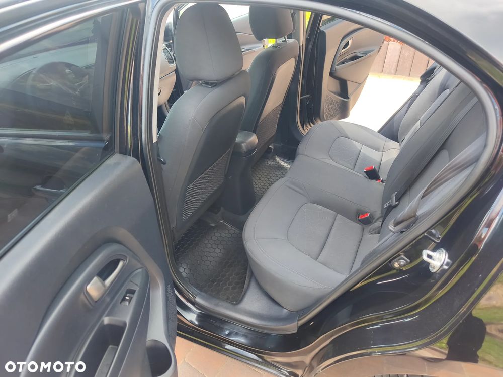 Kia Rio 1.4 Dream-Team Edition - 9