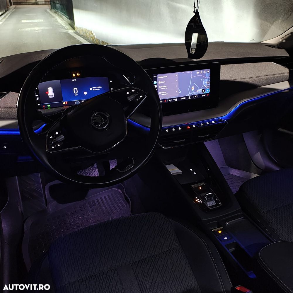 Skoda Octavia 2.0 TDI DSG Style - 17