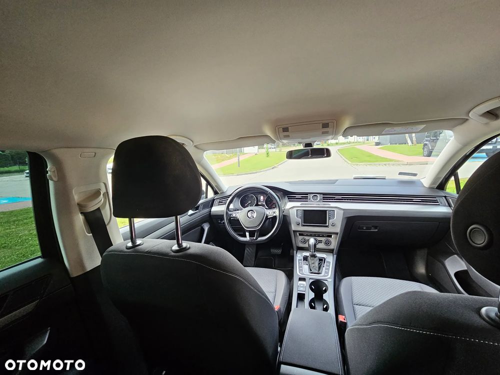 Volkswagen Passat 2.0 TDI (BlueMotion Technology) DSG Trendline - 10