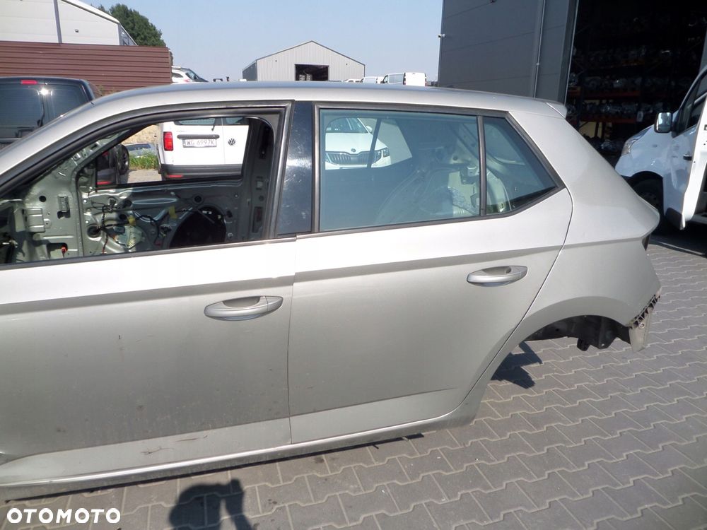 skoda fabia iii 3 hb drzwi tylne lewe tył w kolor lf8h - 1