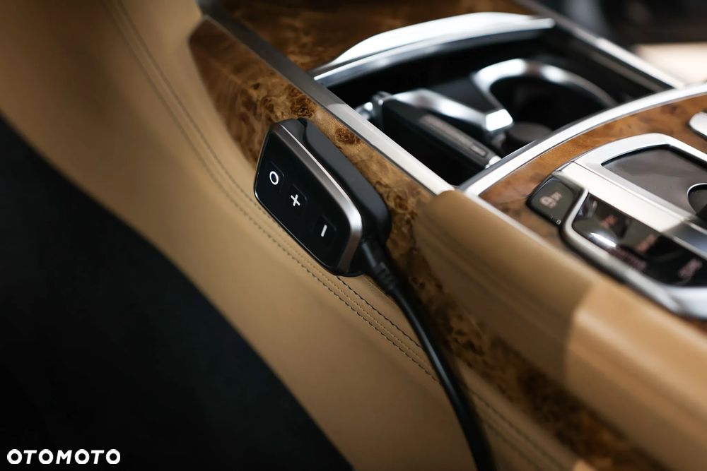 BMW Seria 7 730d xDrive - 15
