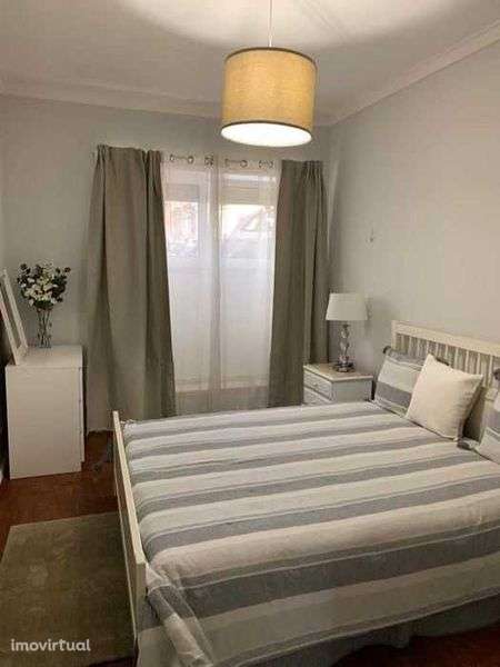 Lisboa - T2 mobilado em Amoreiras - Grande imagem: 2/6