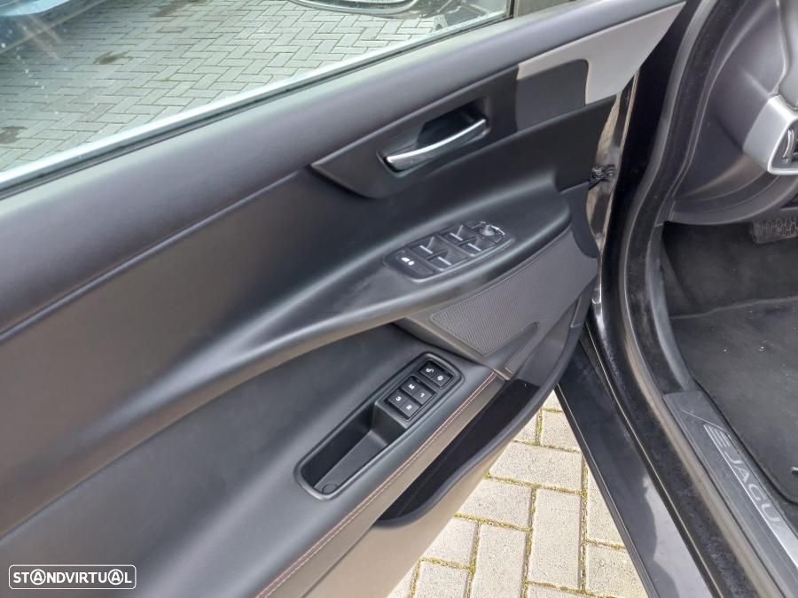 Jaguar XE 2.0 D Prestige Aut. - 5