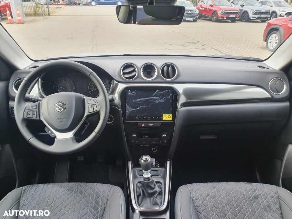 Suzuki Vitara 1.4 Boosterjet MHEV Spirit - 5