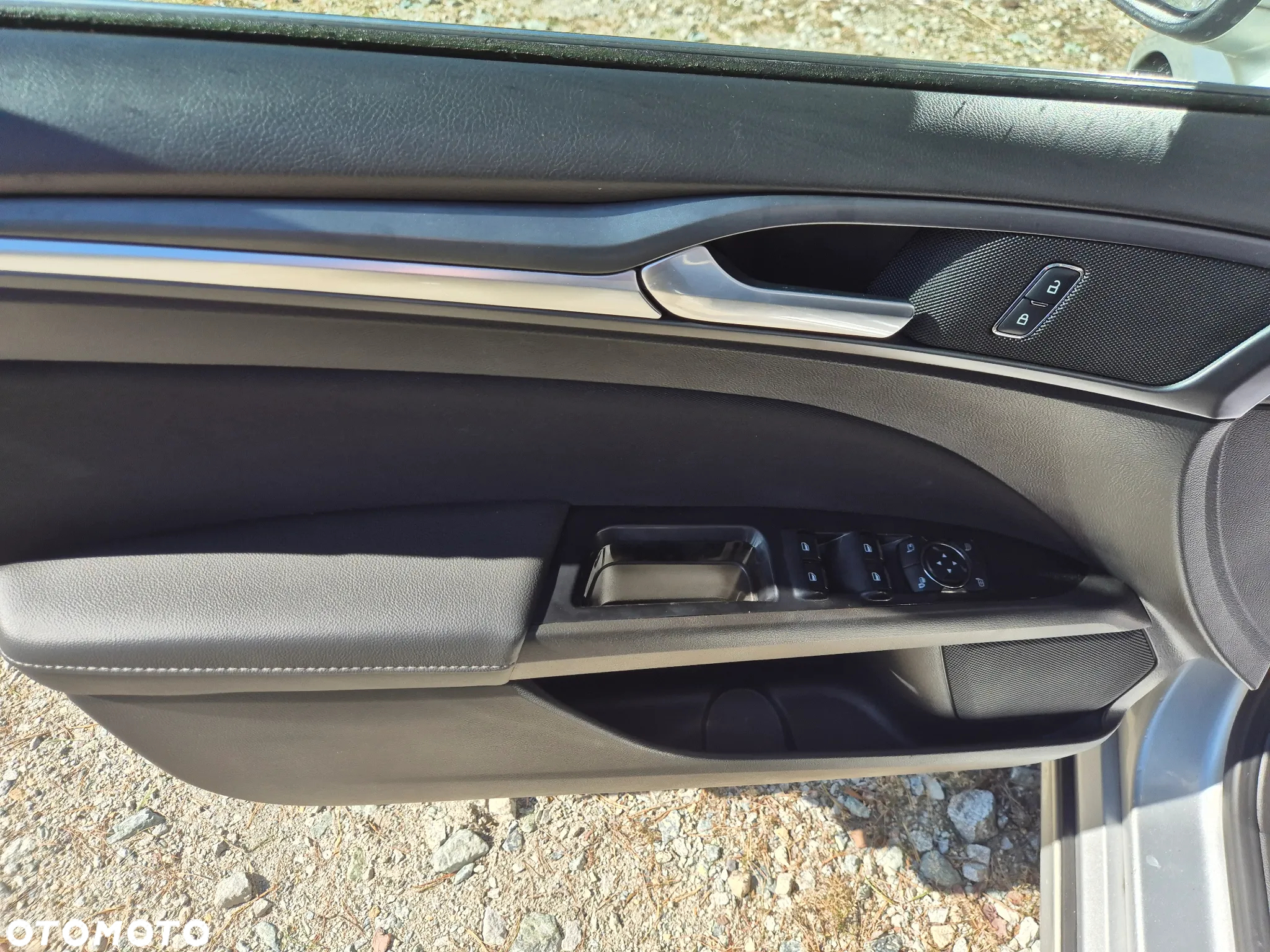 Ford Mondeo 2.0 TDCi Start-Stopp Titanium - 4