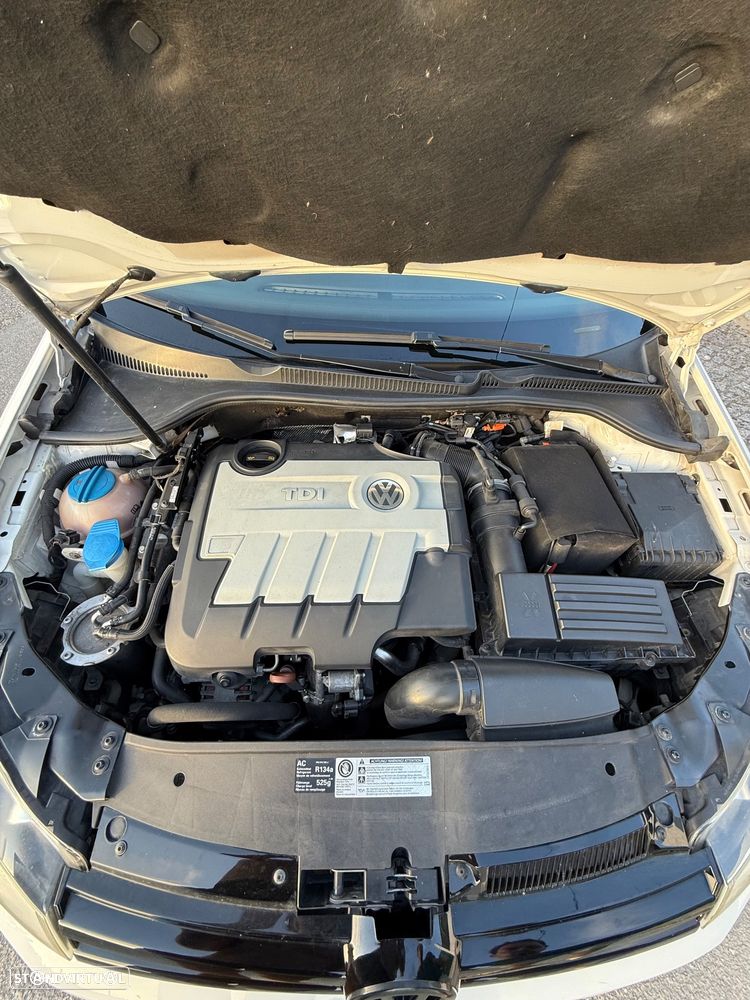 VW Golf 2.0 TDi DPF Highline - 10