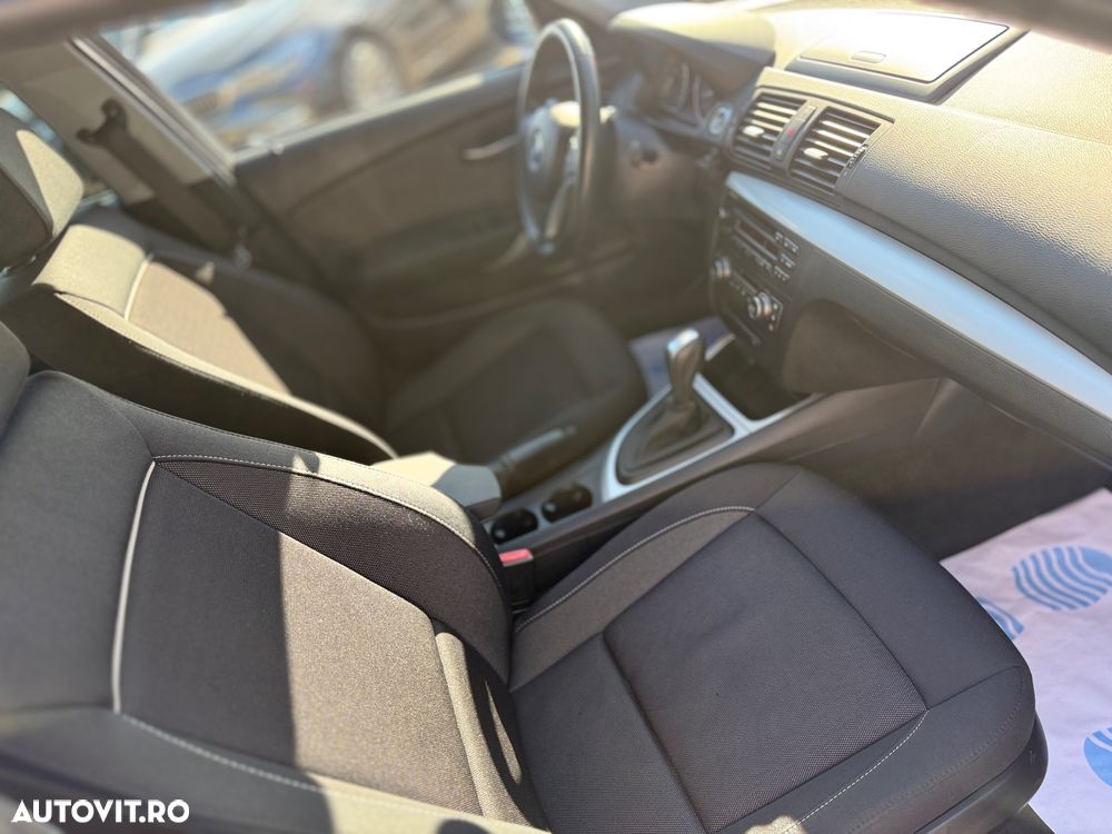 BMW Seria 1 120i Aut. Edition Sport - 6