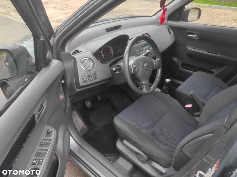 Suzuki Swift - 9