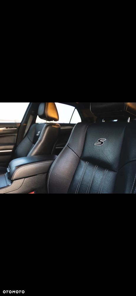 Chrysler 300s - 8