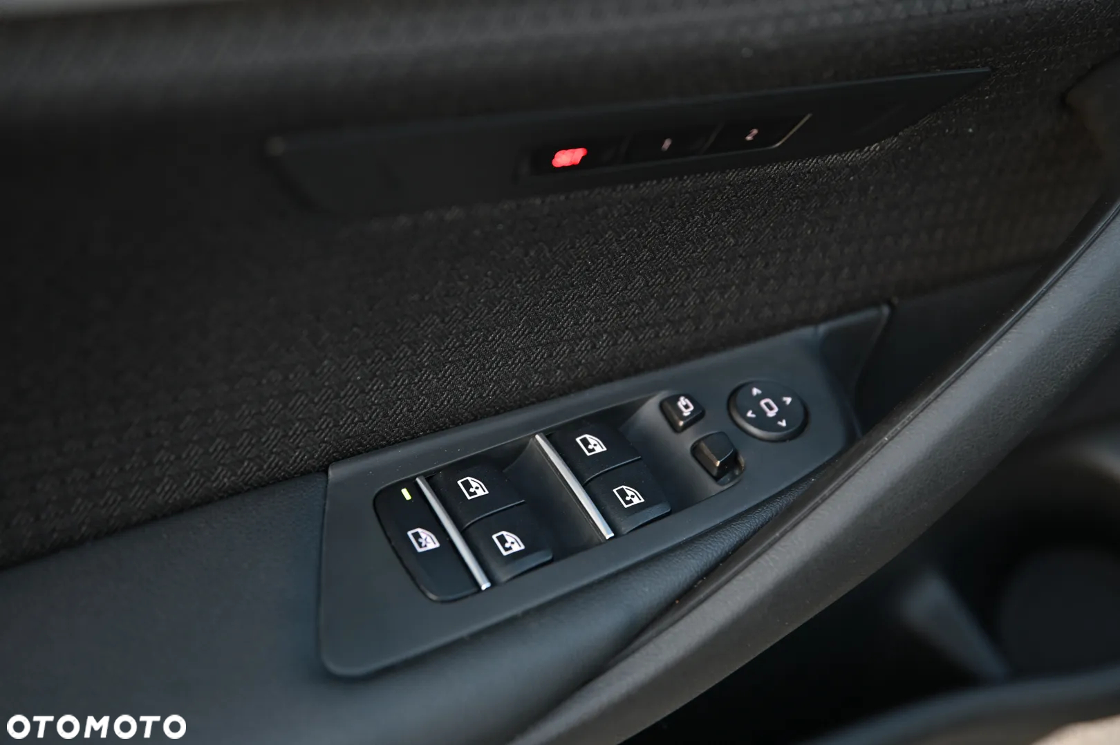 BMW Seria 5 520i GPF Business Edition - 26