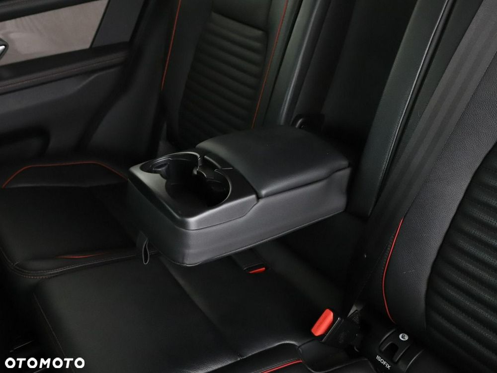 Land Rover Discovery Sport 2.0 D150 R-Dynamic - 38