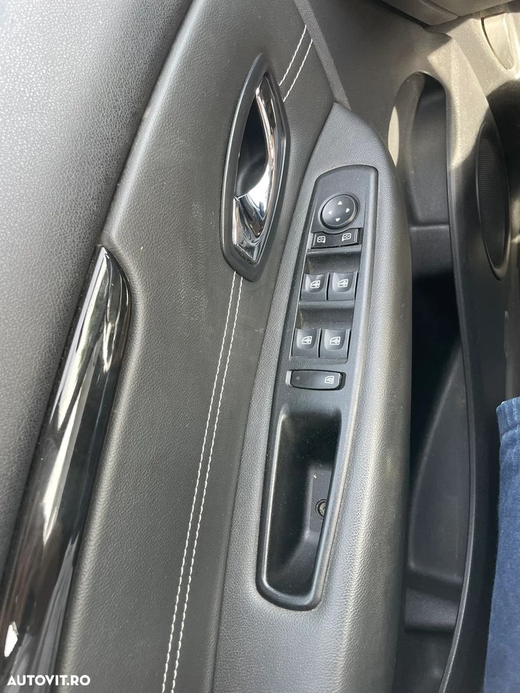 Renault Scenic - 12