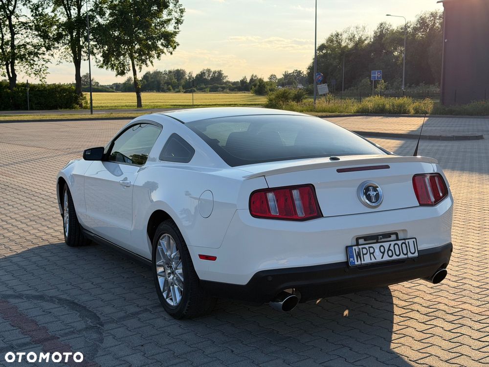 Ford Mustang 3.7 V6 Premium - 4