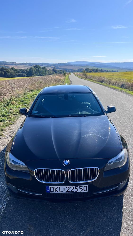 BMW Seria 5 525d xDrive - 9