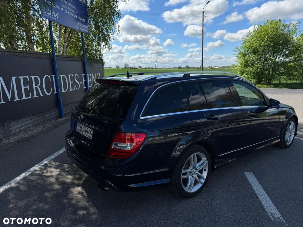 Mercedes-Benz Klasa C 350 CDI DPF 4Matic 7G-TRONIC BlueEFFICIENCY Avantgarde - 4