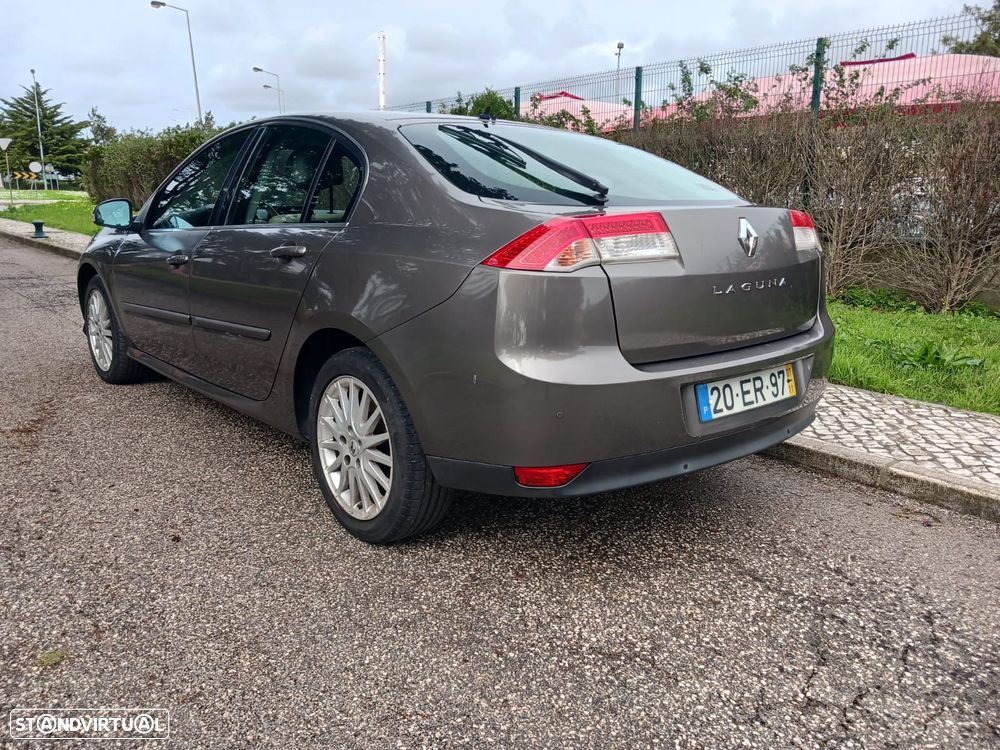 Renault Laguna 2.0 dCi Dynamique S - 15