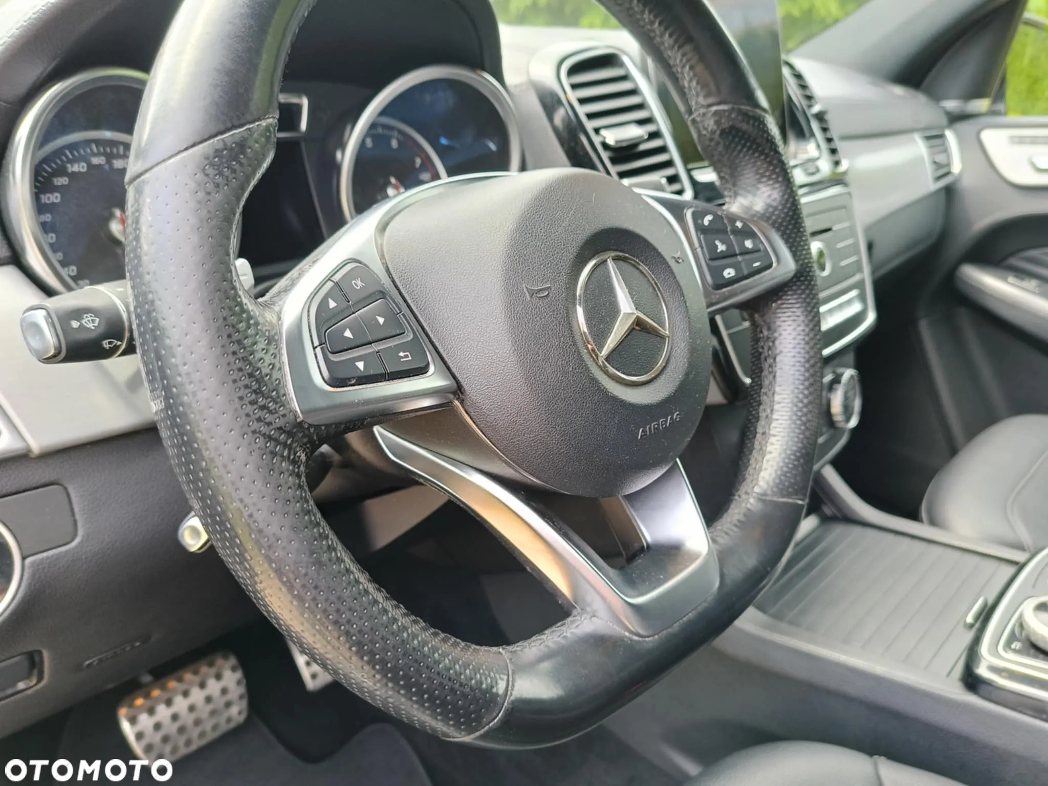 Mercedes-Benz GLE 500 e 4Matic 7G-TRONIC AMG Line - 22