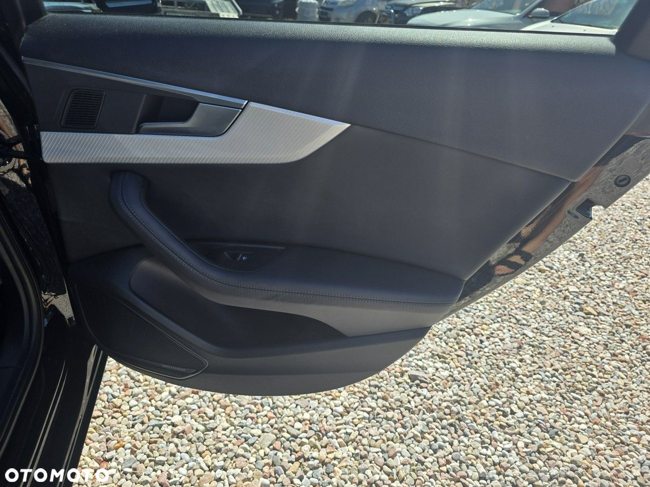 Audi A4 Avant 2.0 TDI S tronic design - 22