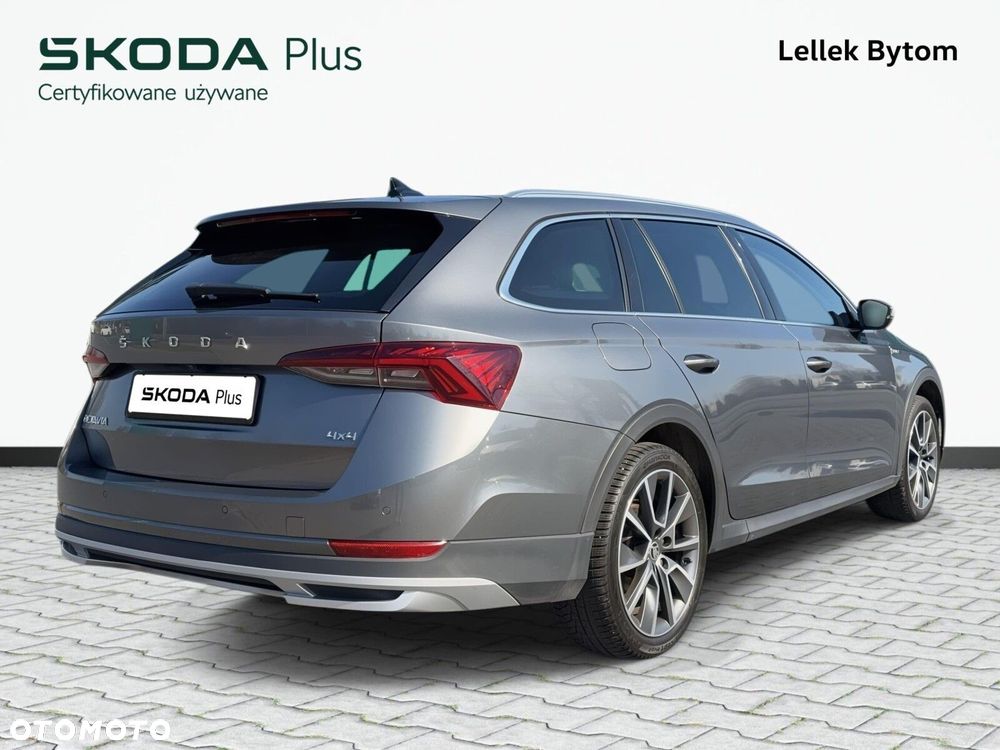 Skoda Octavia 2.0 TSI 4x4 Scout DSG - 6