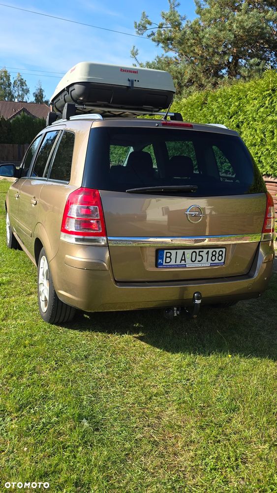 Opel Zafira 1.8 - 8