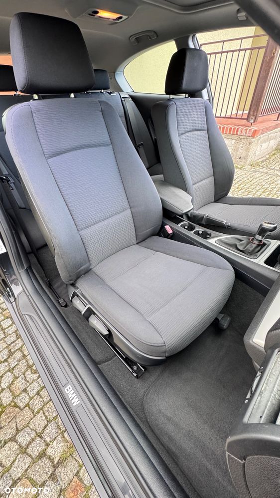BMW Seria 1 120d - 15