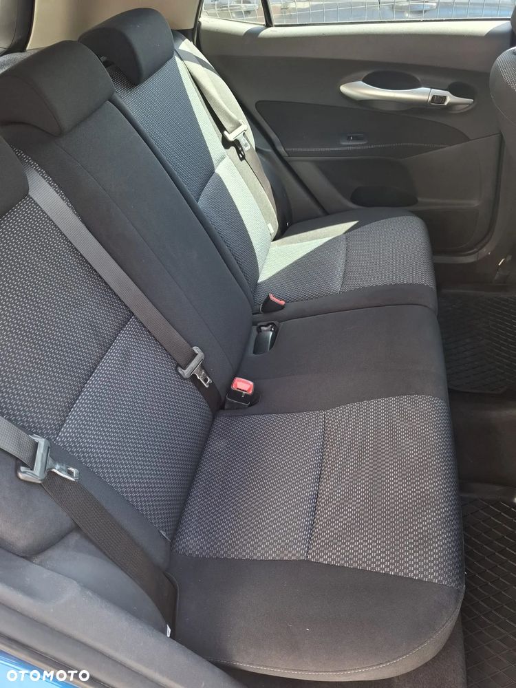 Toyota Auris 1.6 Edition - 13