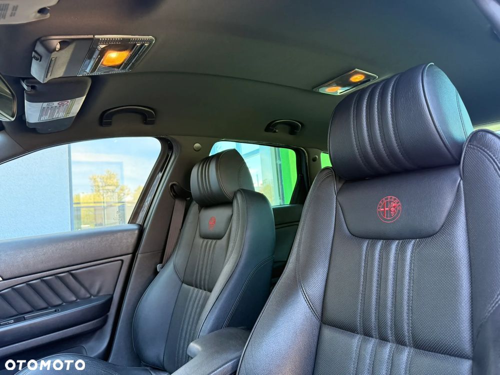 Alfa Romeo 159 2.4JTDM Q-ti - 15