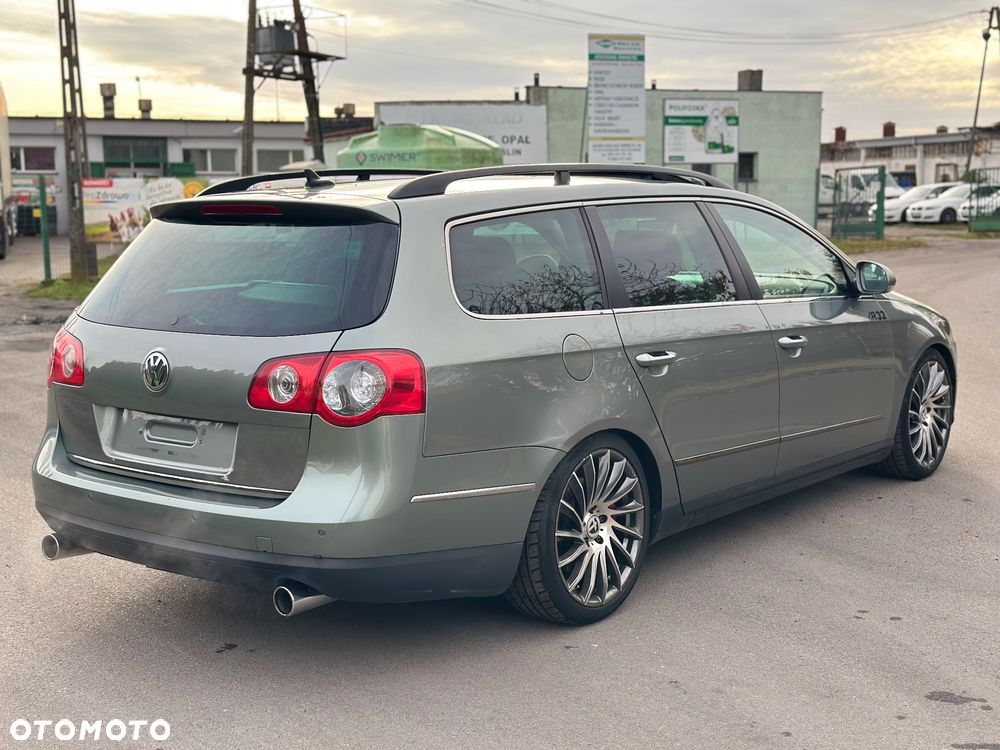 Volkswagen Passat Variant 3.2 V6 FSI 4Mot Highline DSG - 6