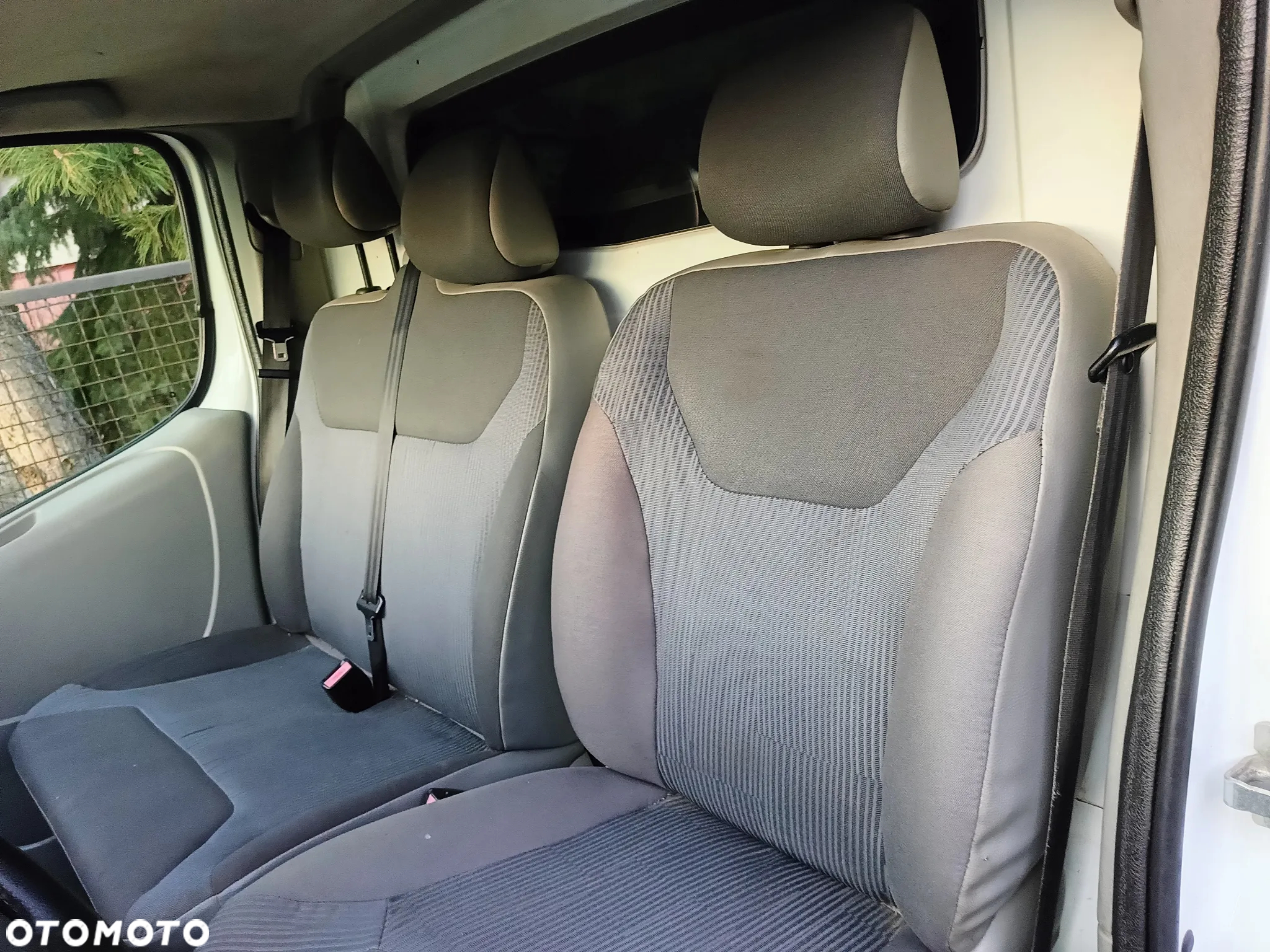 Opel VIVARO - 11