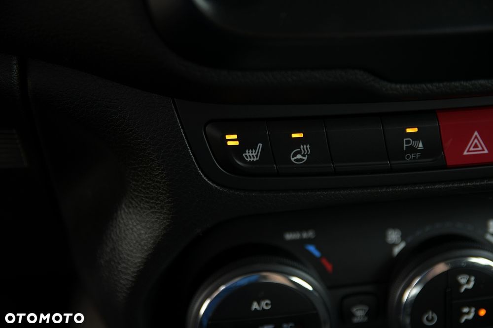 Jeep Renegade 1.4 MultiAir Limited - 34