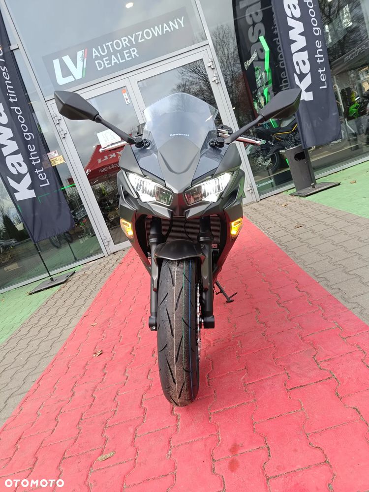 Kawasaki Ninja - 8