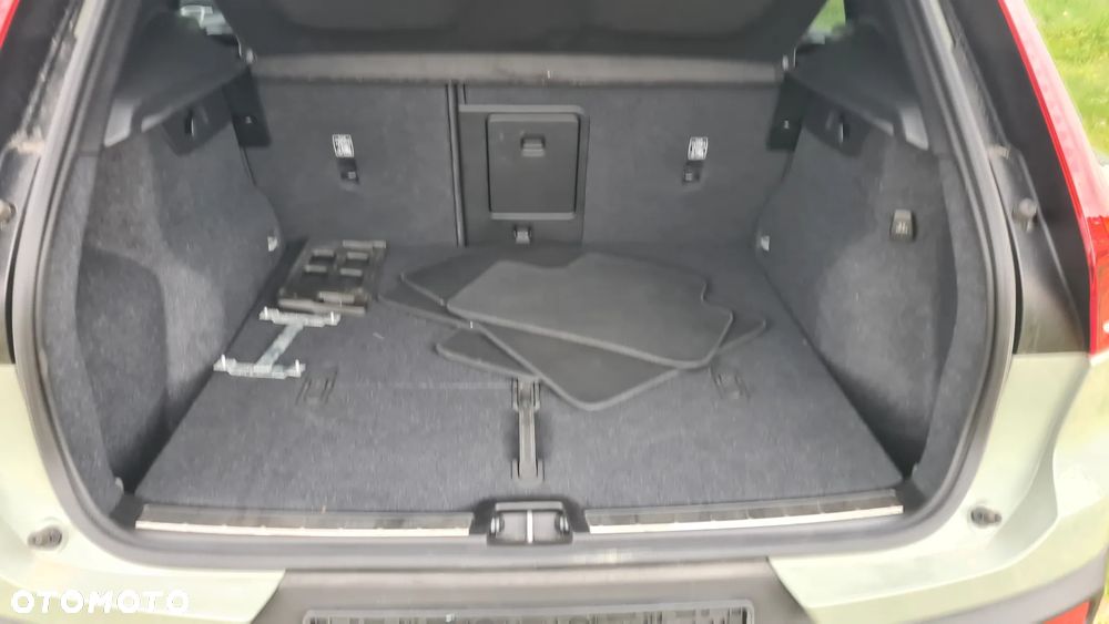 Volvo XC 40 B5 AWD Ultimate Dark - 17