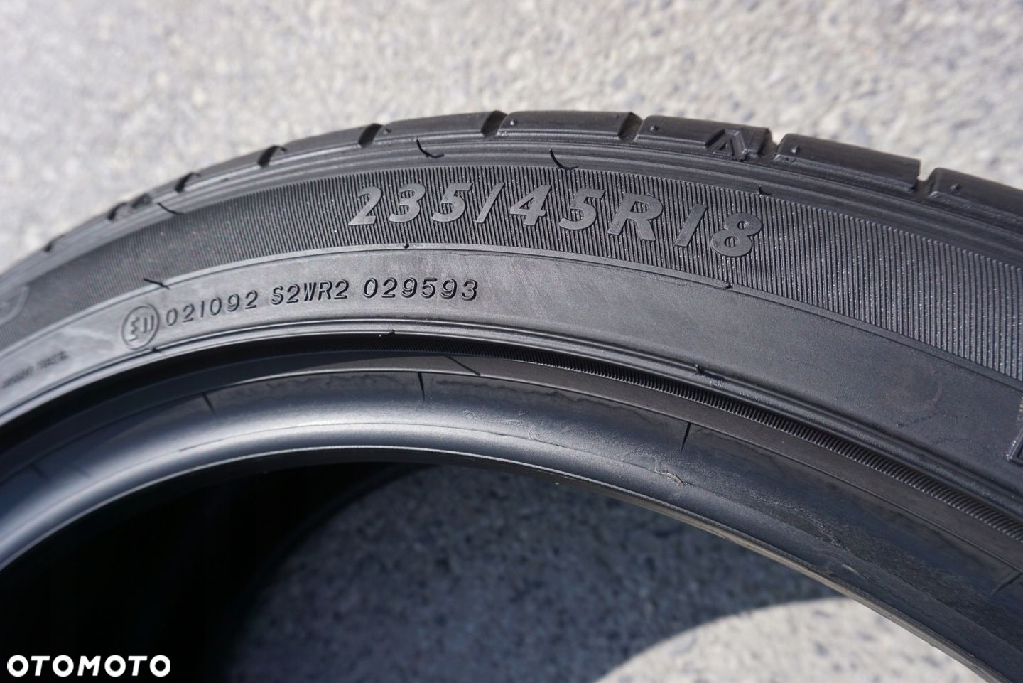 Dunlop SP Sport Maxx 050 235/45R18 94Y L582 - 8
