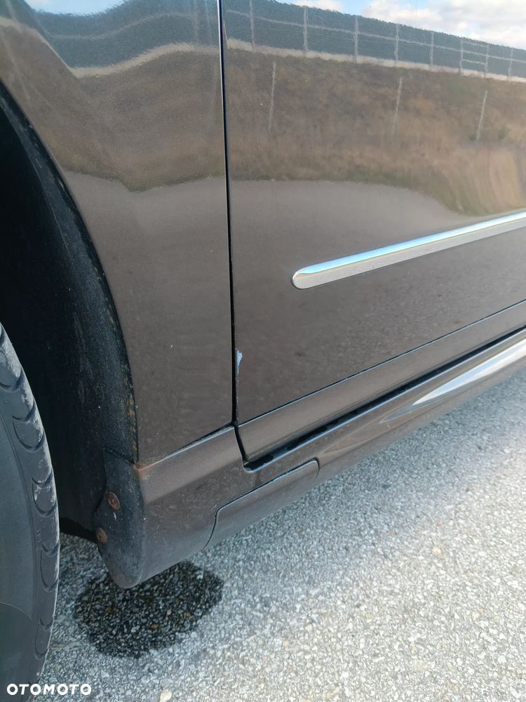 Volkswagen Passat 2.0 TDI DPF Highline - 25