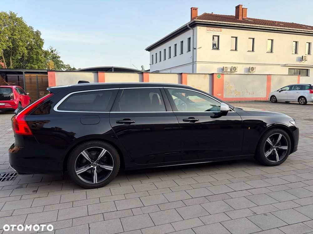 Volvo V90 D3 R-Design - 5