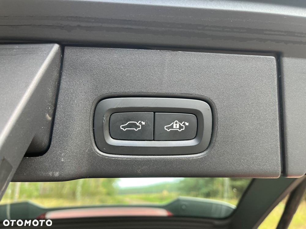 Volvo V90 D4 Inscription - 28