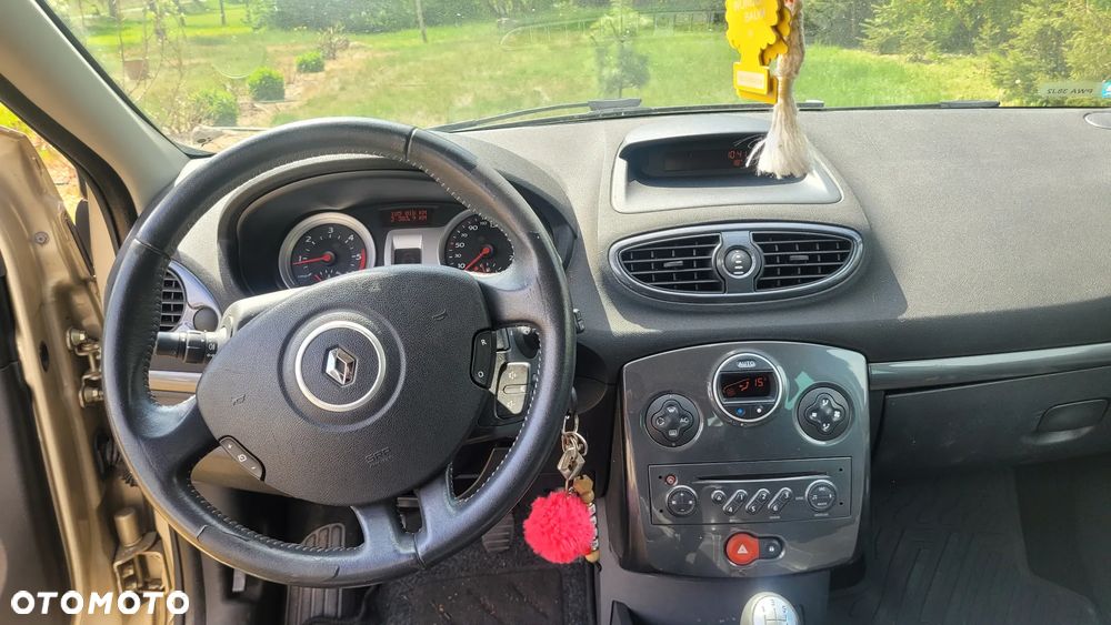 Renault Clio 1.5 dCi Dynamique - 4