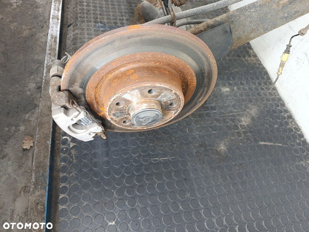 BELKA ZAWIESZENIA, OŚ TYŁ  RENAULT ESPACE IV 2.0 16V - 4