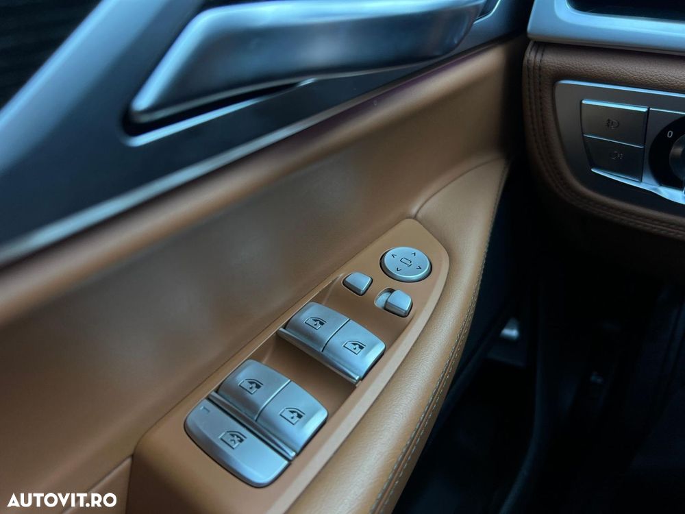 BMW Seria 7 - 35