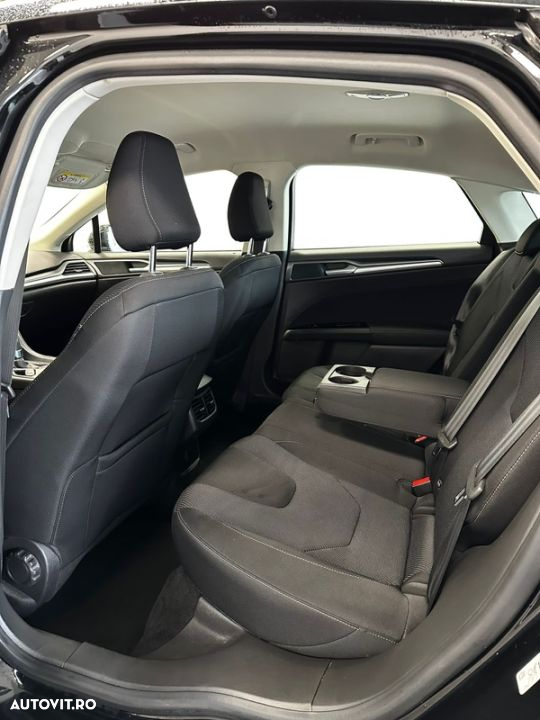 Ford Mondeo 2.0 TDCi Powershift Business - 12