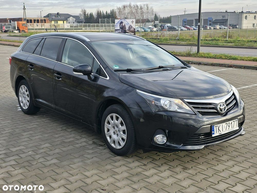 Toyota Avensis - 4