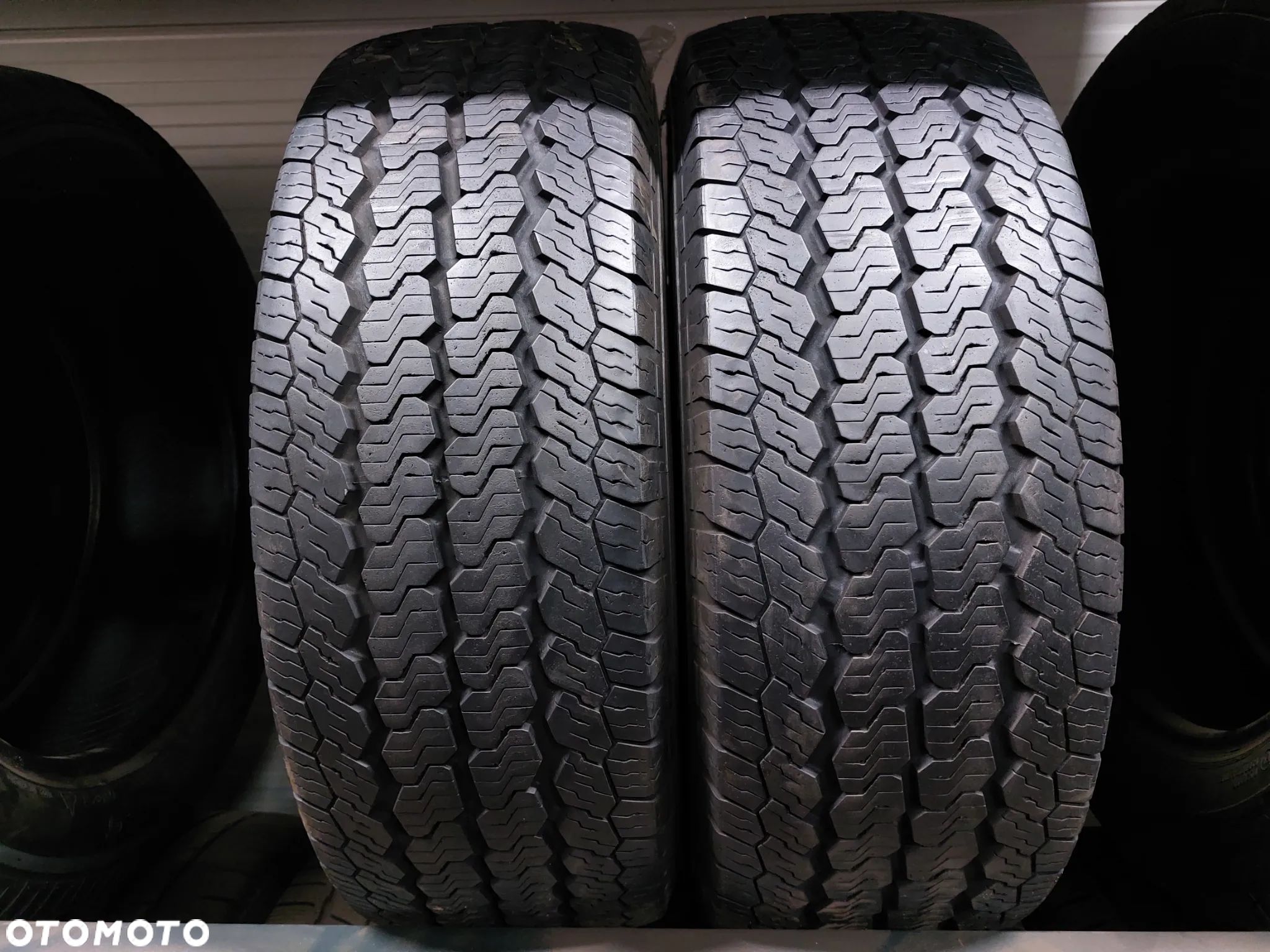 205/65 R15C OPONY CONTINENTAL VANCOFOURSEASON DOT16 - 1
