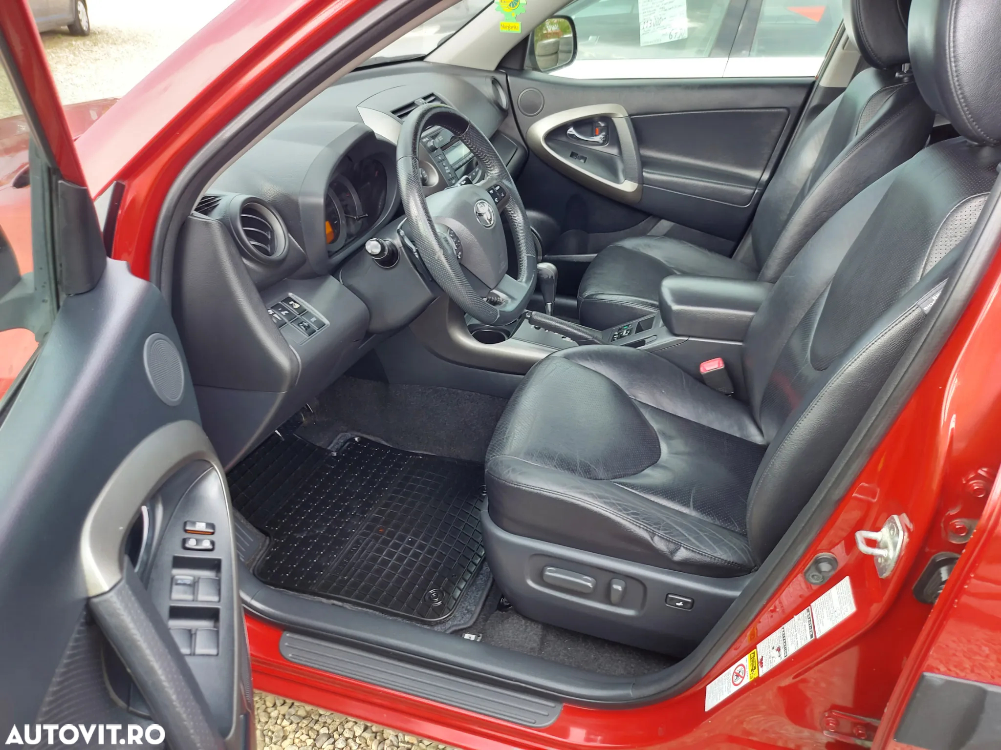 Toyota RAV4 - 11