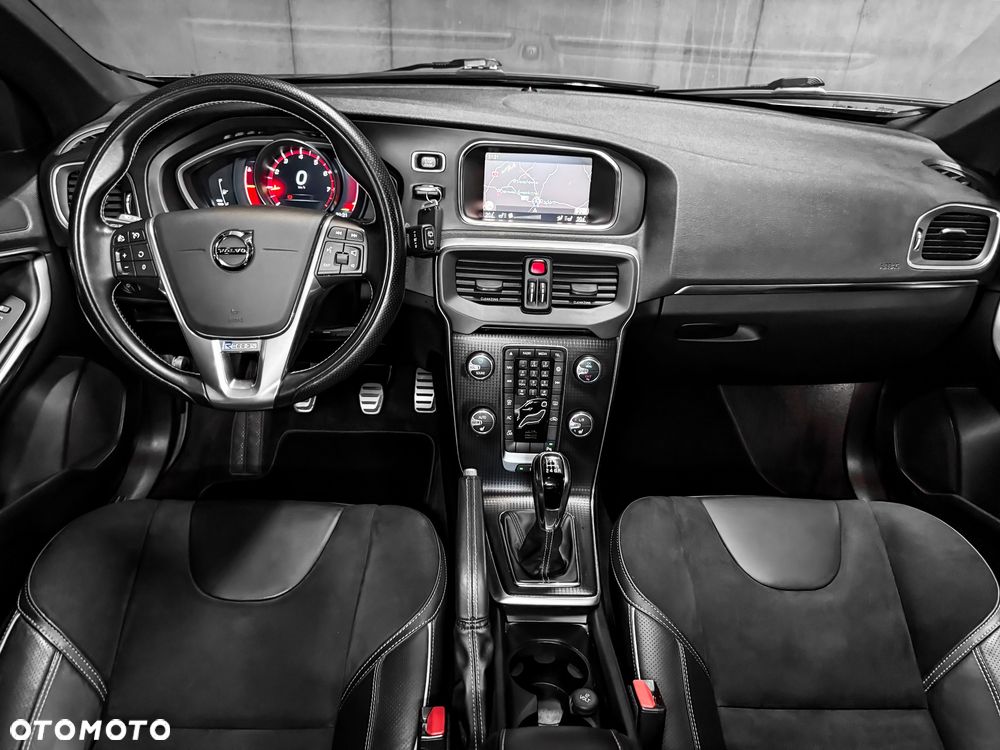 Volvo V40 T2 RDesign - 13