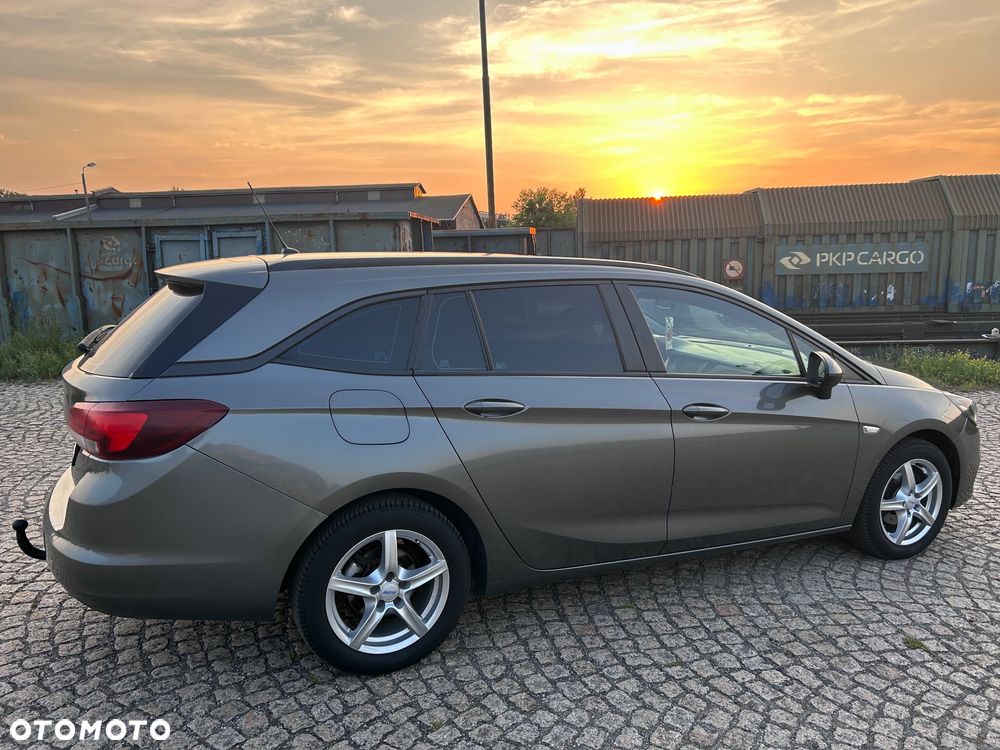 Opel Astra 1.6 CDTI 120 Lat S&S - 3