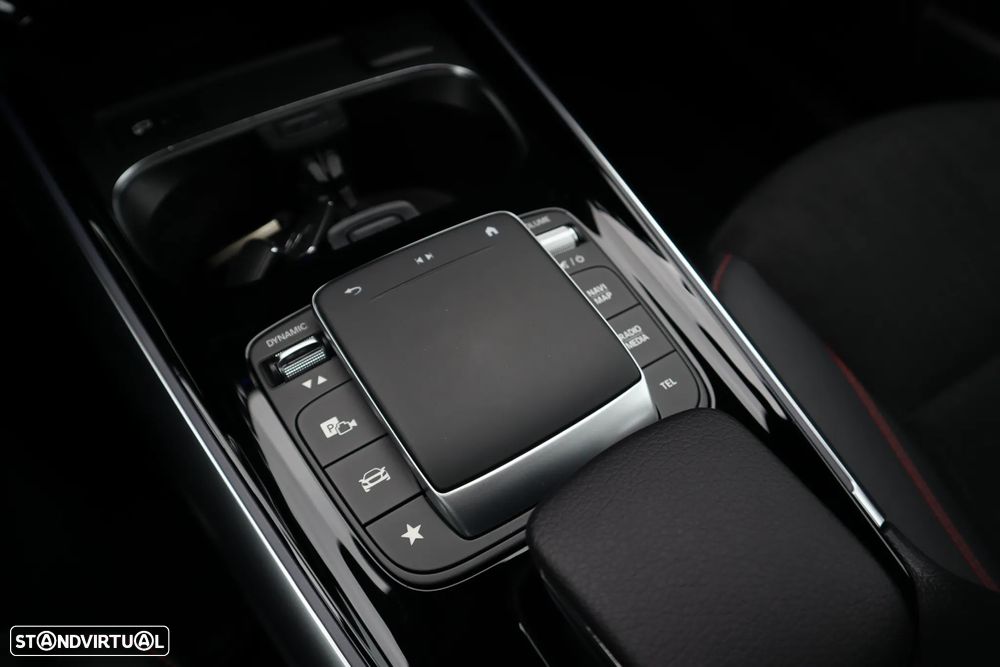 Mercedes-Benz GLA 250 e 8G-DCT AMG Line - 20