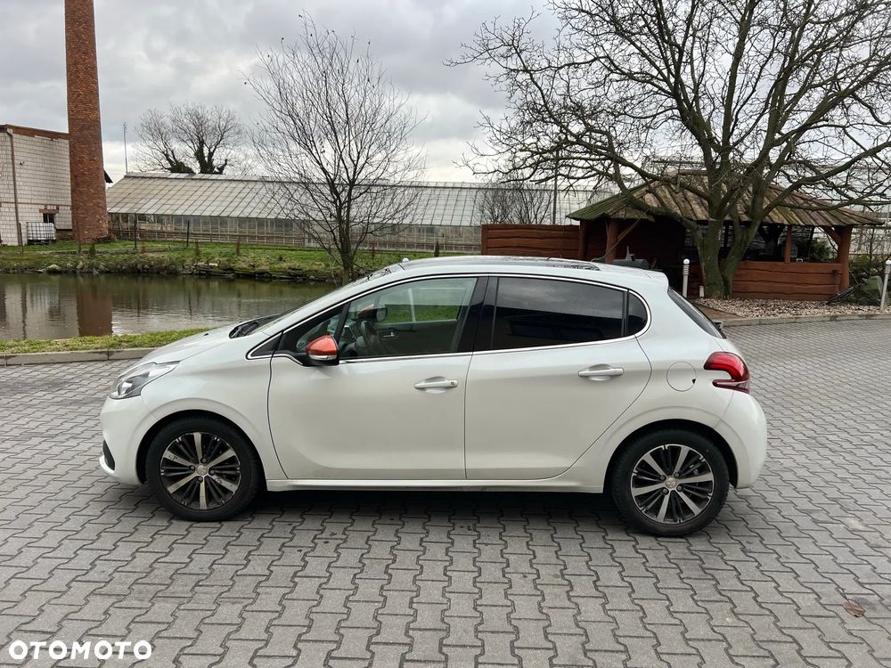 Peugeot 208 - 2