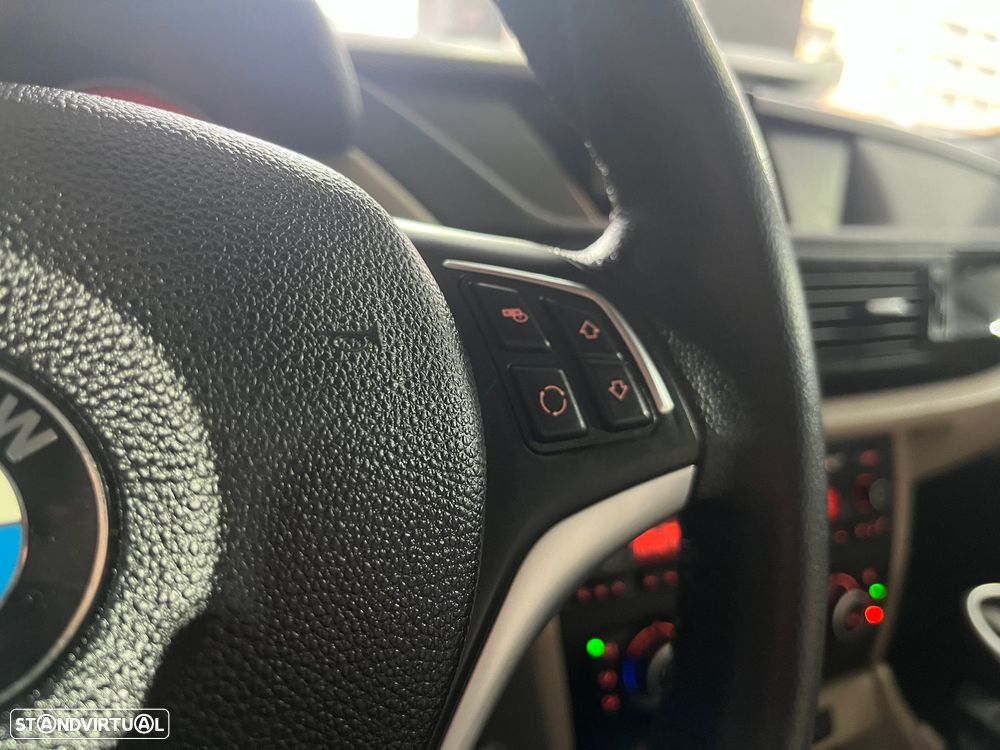 BMW X1 16 d sDrive - 22