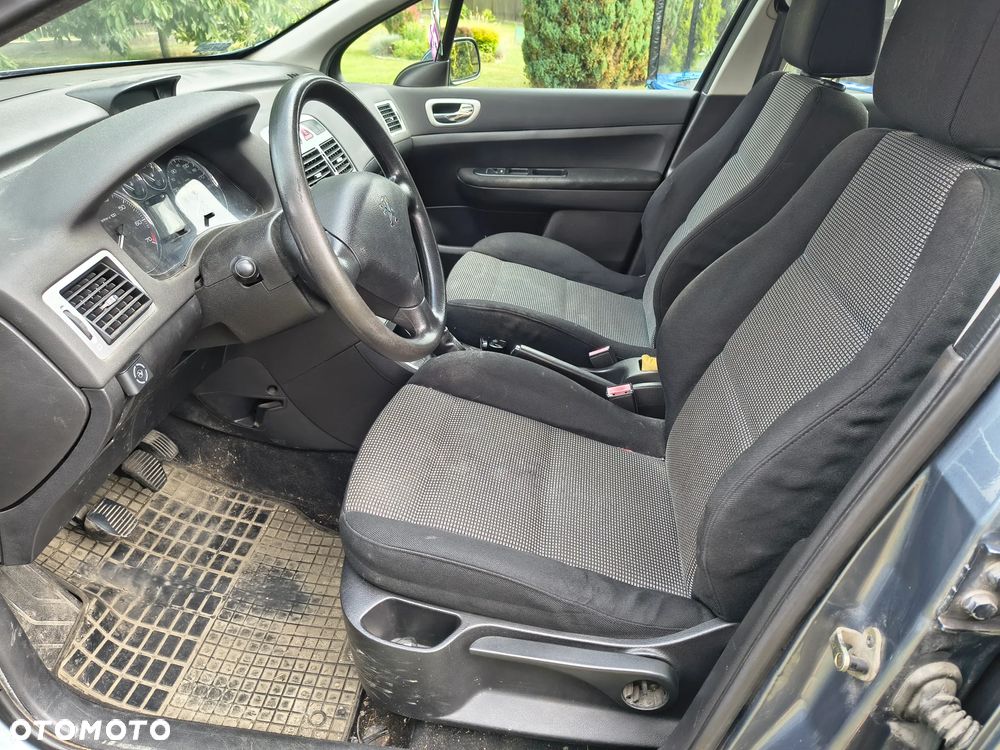 Peugeot 307 1.4 XR - 10